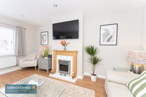 Sitting Room- click for photo gallery